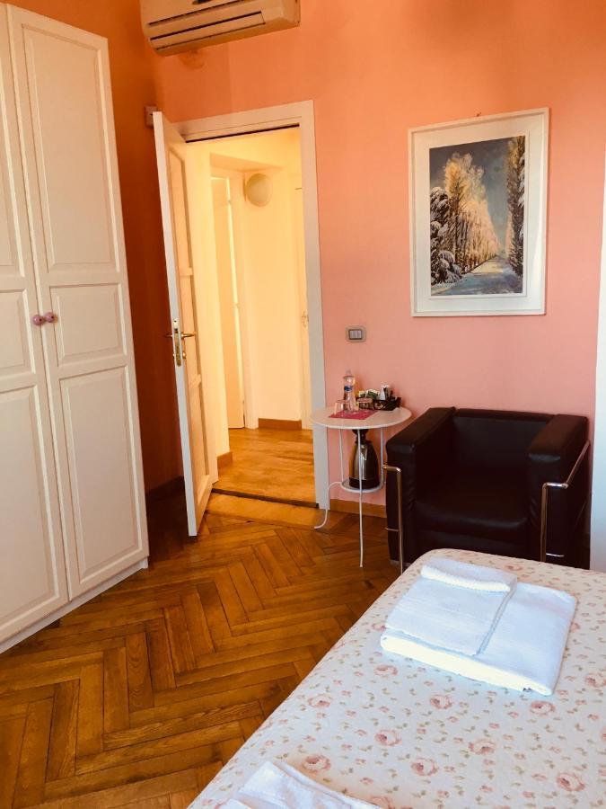 Villa Varenna Couette-café