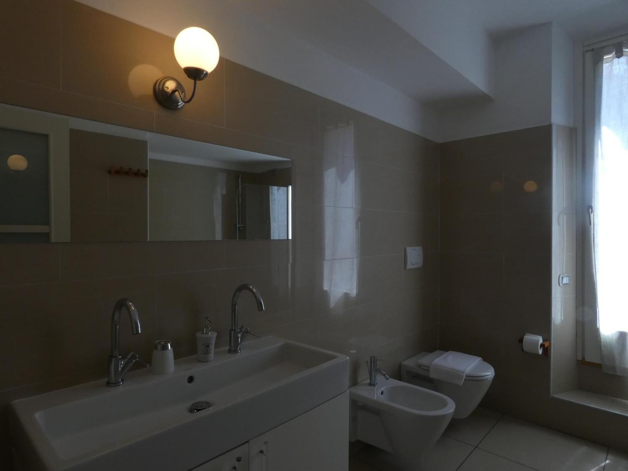 Villa Varenna Couette-café *